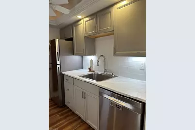 1300 Gulf Shore Blvd N #304, Naples, FL 34102 - Photo 9