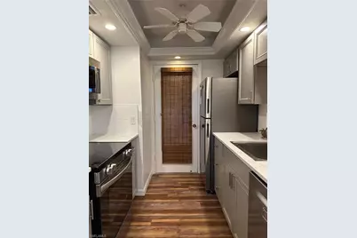 1300 Gulf Shore Blvd N #304, Naples, FL 34102 - Photo 5