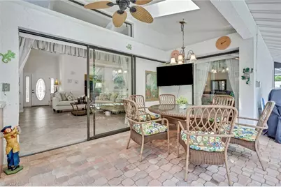 237 Fox Den Cir, Naples, FL 34104 - Photo 25