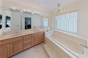 237 Fox Den Cir, Naples, FL 34104 - Photo 17