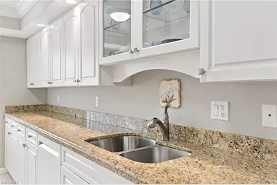 3410 Gulf Shore Blvd N #304, Naples, FL 34103 - Photo 13