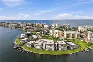 3410 Gulf Shore Blvd N, Naples, FL 34103 - Photo 35