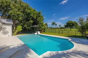2728 Crayton Rd, Naples, FL 34103 - Photo 9
