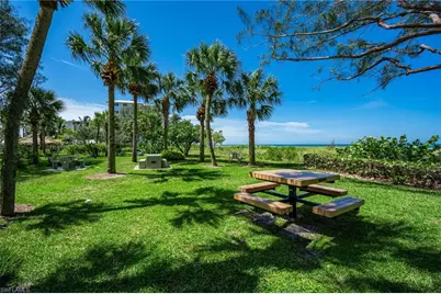 2728 Crayton Rd, Naples, FL 34103 - Photo 35