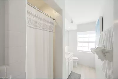 2728 Crayton Rd, Naples, FL 34103 - Photo 21