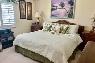 1075 Foxfire Ln, Naples, FL 34104 - Photo 9