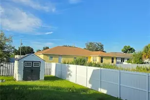 2908 43rd St SW, Lehigh Acres, FL 33976 - Photo 3