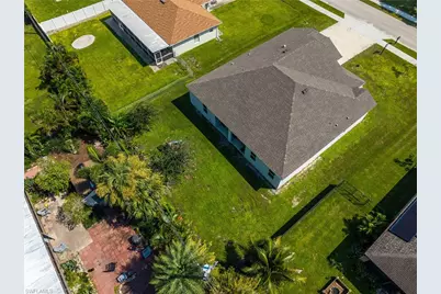 1219 SW 10th St, Cape Coral, FL 33991 - Photo 33