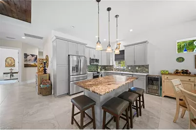 2291 Thomasson Dr, Naples, FL 34112 - Photo 9