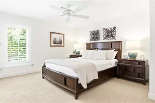 2700 Treasure Ln, Naples, FL 34102 - Photo 23