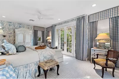 1800 Gordon Dr, Naples, FL 34102 - Photo 29