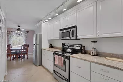 4410 Chantelle Dr #H-205, Naples, FL 34112 - Photo 15