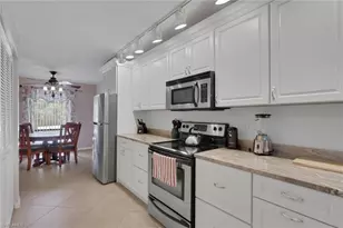 4410 Chantelle Dr, Naples, FL 34112 - Photo 15