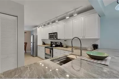 4410 Chantelle Dr #H-205, Naples, FL 34112 - Photo 11