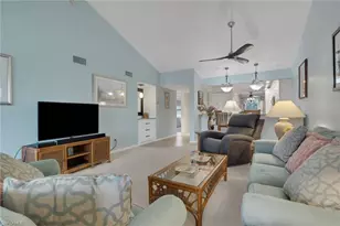 4410 Chantelle Dr, Naples, FL 34112 - Photo 3