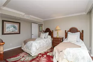 10701 Gulf Shore Dr, Naples, FL 34108 - Photo 11