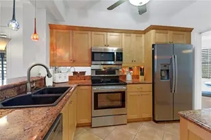 401 Bayfront Pl, Naples, FL 34102 - Photo 7