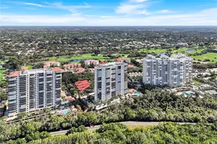 7225 Pelican Bay Blvd, Naples, FL 34108 - Photo 37