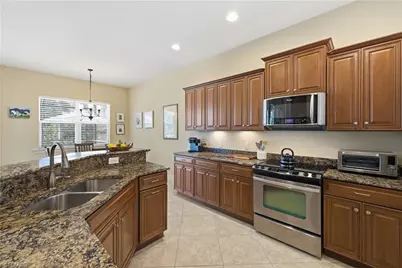 7932 Princeton Dr, Naples, FL 34104 - Photo 7