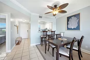 803 River Point Dr, Naples, FL 34102 - Photo 13