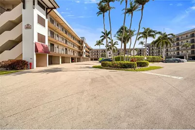 803 River Point Dr #306B, Naples, FL 34102 - Photo 3