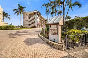 803 River Point Dr, Naples, FL 34102 - Photo 39