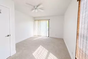 2070 Arbour Walk Cir, Naples, FL 34109 - Photo 7