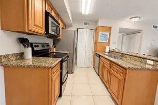 2070 Arbour Walk Cir, Naples, FL 34109 - Photo 3