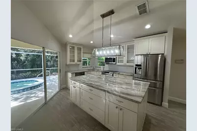 21194 Old Oak Pl, Estero, FL 33928 - Photo 5