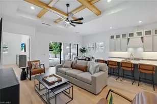 668 93rd Ave N, Naples, FL 34108 - Photo 9