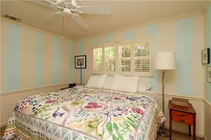 750 Pine Ct, Naples, FL 34102 - Photo 27
