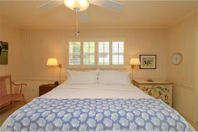 750 Pine Ct, Naples, FL 34102 - Photo 39