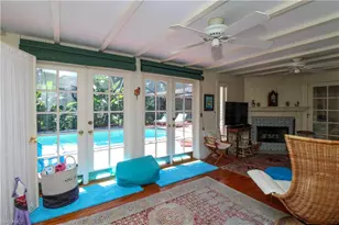 750 Pine Ct, Naples, FL 34102 - Photo 3