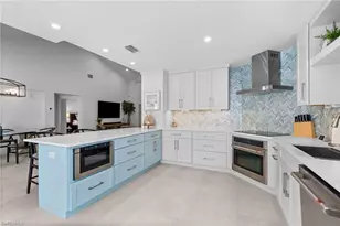 6855 San Marino Dr, Naples, FL 34108 - Photo 11