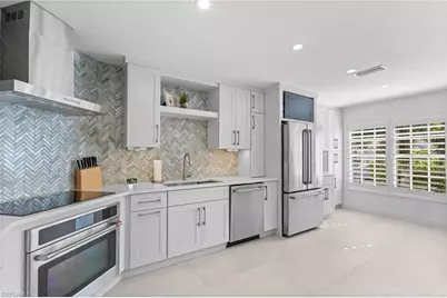 6855 San Marino Dr #201B, Naples, FL 34108 - Photo 9