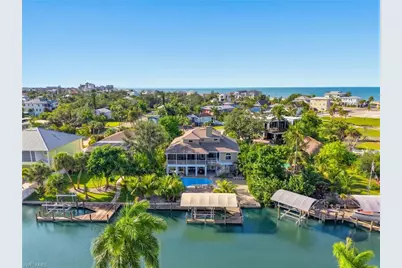 211 Sterling Ave, Fort Myers Beach, FL 33931 - Photo 5