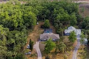 510 12th Ave NW, Naples, FL 34120 - Photo 17