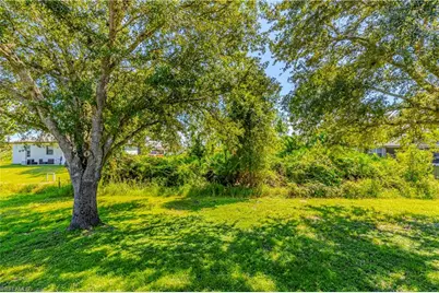 2803 42nd St W, Lehigh Acres, FL 33971 - Photo 25