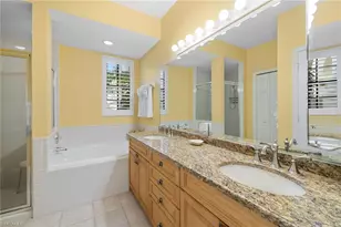 27190 Oakwood Lake Dr, Bonita Springs, FL 34134 - Photo 19