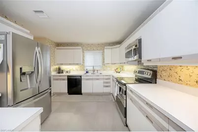 780 Waterford Dr #202, Naples, FL 34113 - Photo 5