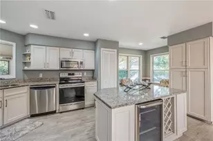 6652 Trident Way, Naples, FL 34108 - Photo 7