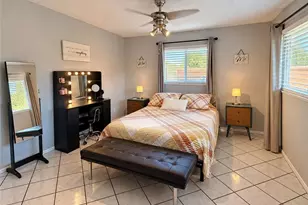 1643 N Hermitage Rd, Fort Myers, FL 33919 - Photo 7