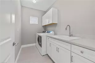 4564 Centaurus Cir, Naples, FL 34120 - Photo 15