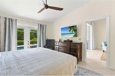 5253 Whitten Dr, Naples, FL 34104 - Photo 23