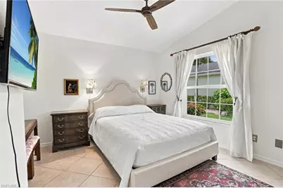 5253 Whitten Dr, Naples, FL 34104 - Photo 25