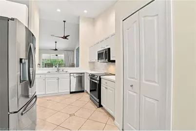5253 Whitten Dr, Naples, FL 34104 - Photo 15