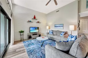 583 Beachwalk Cir, Naples, FL 34108 - Photo 3