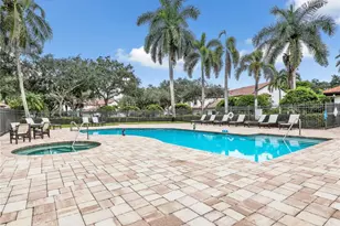 2185 Hawksridge Dr, Naples, FL 34105 - Photo 43