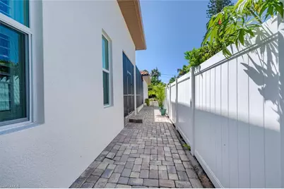 730 95th Ave N, Naples, FL 34108 - Photo 31