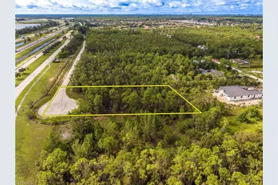 24166 Waterfall Dr, Bonita Springs, FL 34135 - Photo 3